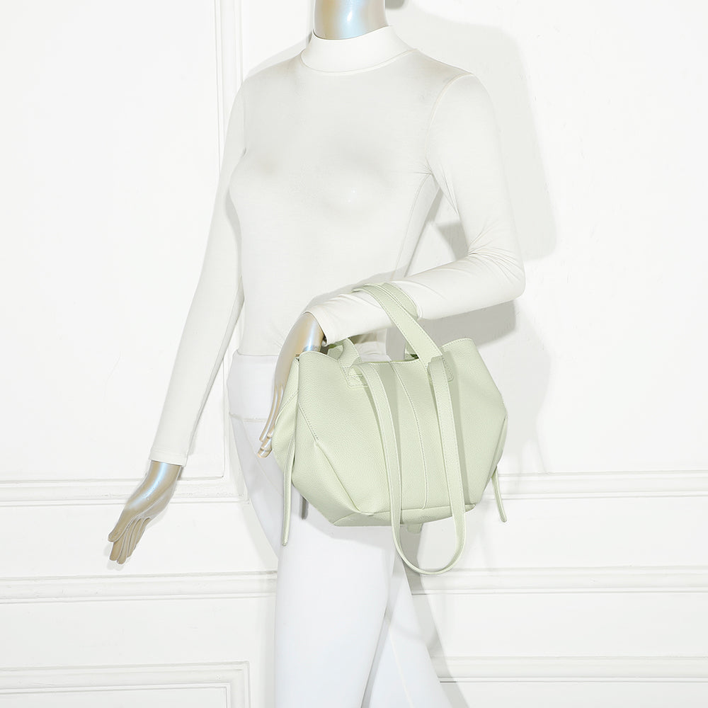 #couleur_l.green