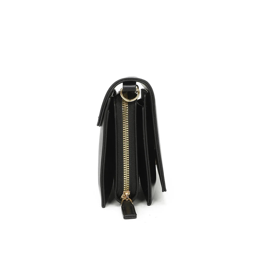 Profil de la pochette Alessia noir : 5 cm de profondeur et tirette de zip assortie – réf. SF-69006-1