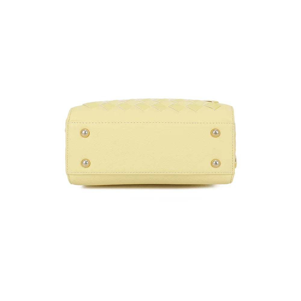 Dessous du sac Allure Tressée jaune, base structurée qui garde sa forme posée à plat – réf. DG-5816