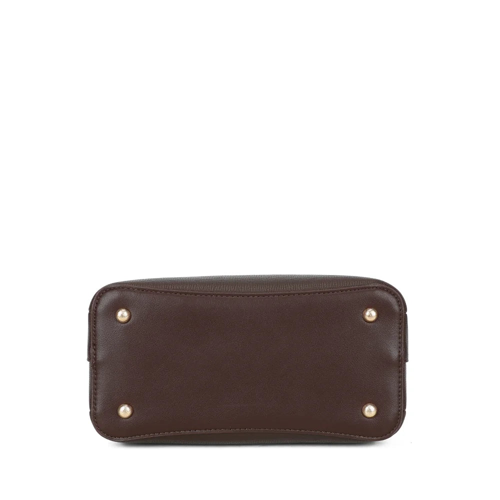 Dessous du sac Chainys café, vue de la base de ce modèle de 25 × 13 cm – réf. G-7504-1