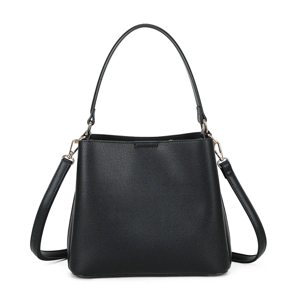 Dos du sac Chainys noir, surface lisse à fine texture quadrillée et poignée unique – réf. G-7504-1