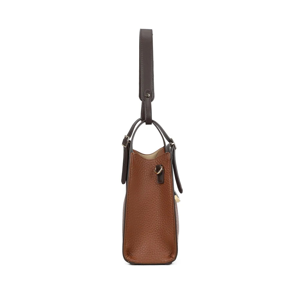 Profil de l’Élégance Urbaine marron : 11 cm de profondeur pour ranger l’essentiel – réf. A-9141