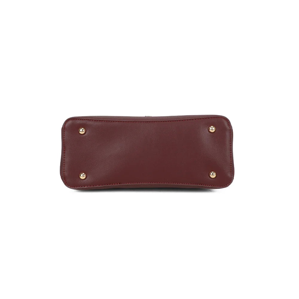 Dessous du sac Éméria bordeaux : base plate qui lui permet de garder sa forme structurée – réf. R-1998-1