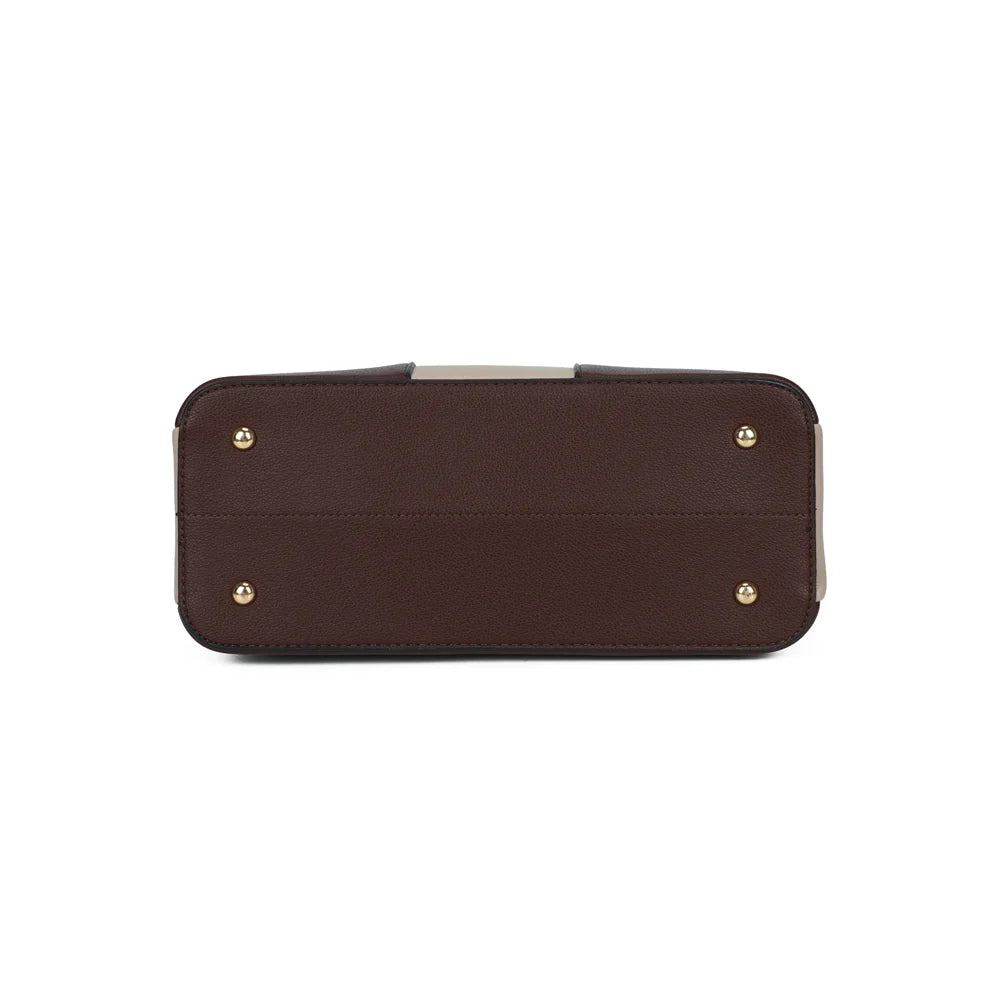Dessous du Fiora Pop café : base à plat de 33 × 13 cm qui garde au sac sa belle tenue – réf. M-9354-3