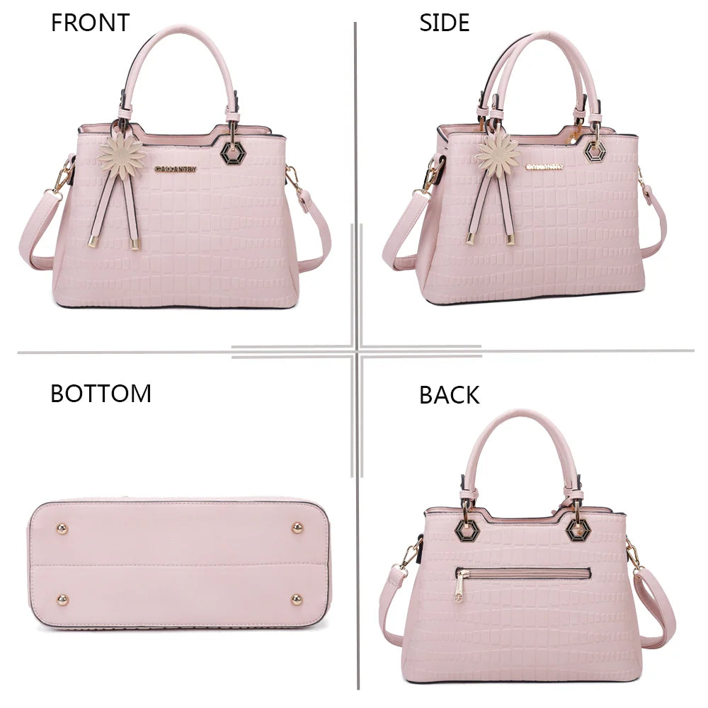 Fiora rose sous quatre angles : face, côté, dessous et dos du sac à main embossé – réf. M-9354