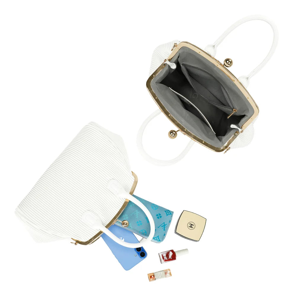 Intérieur du Gabrielle Retro blanc : doublure synthétique, poche zippée et poche plate pour les essentiels – réf. R-1691-1