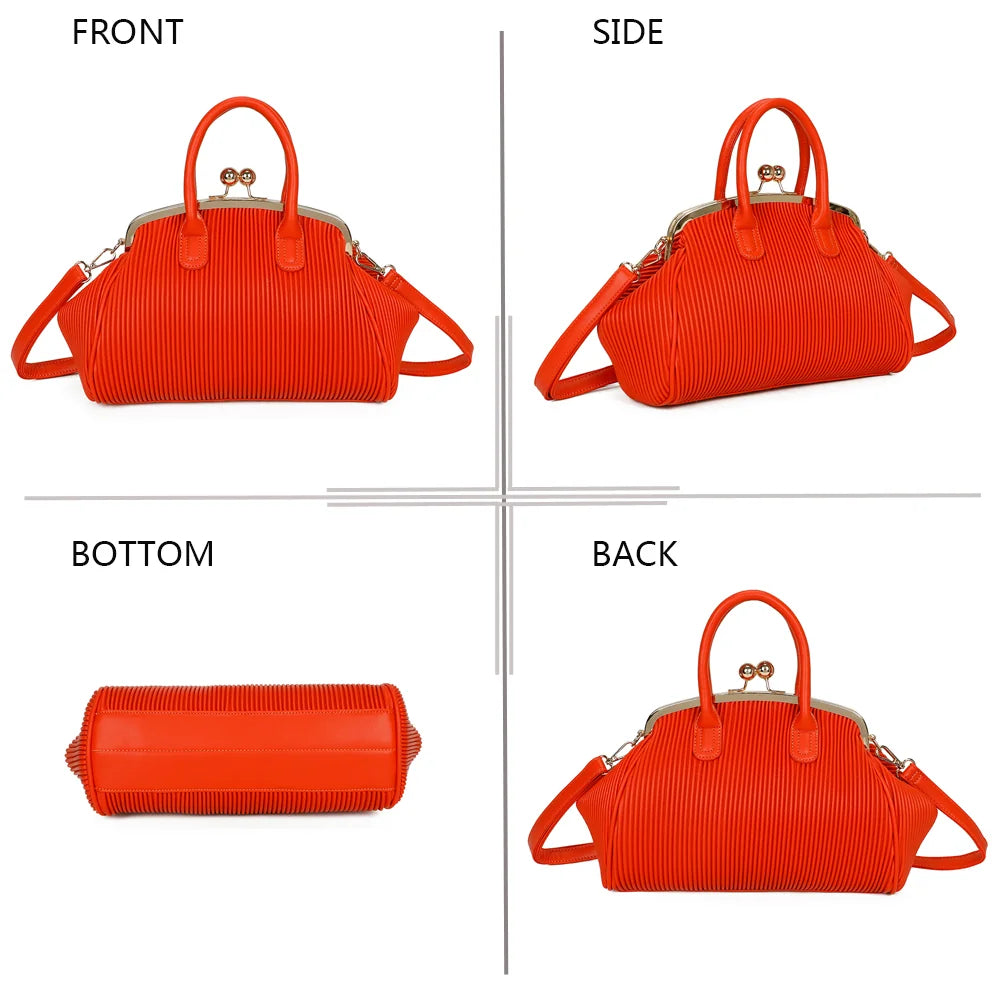 Gabrielle Retro orange sous quatre angles : face, côté, dessous et dos de ce sac au fermoir rétro – réf. R-1691-1