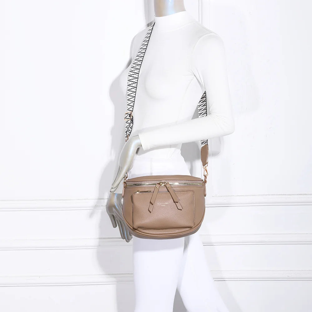 Sac banane femme Glamour taupe foncé porté en bandoulière, large sangle amovible réglable – réf. Z-83047