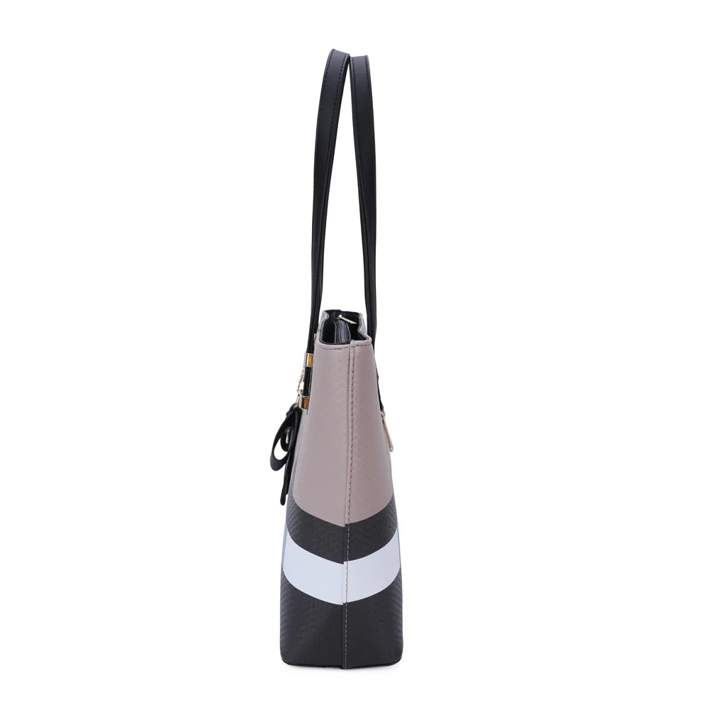 Jolie taupe/noir de profil : silhouette cabas aux lignes nettes et fermeture zippée sur le dessus – réf. M-7422