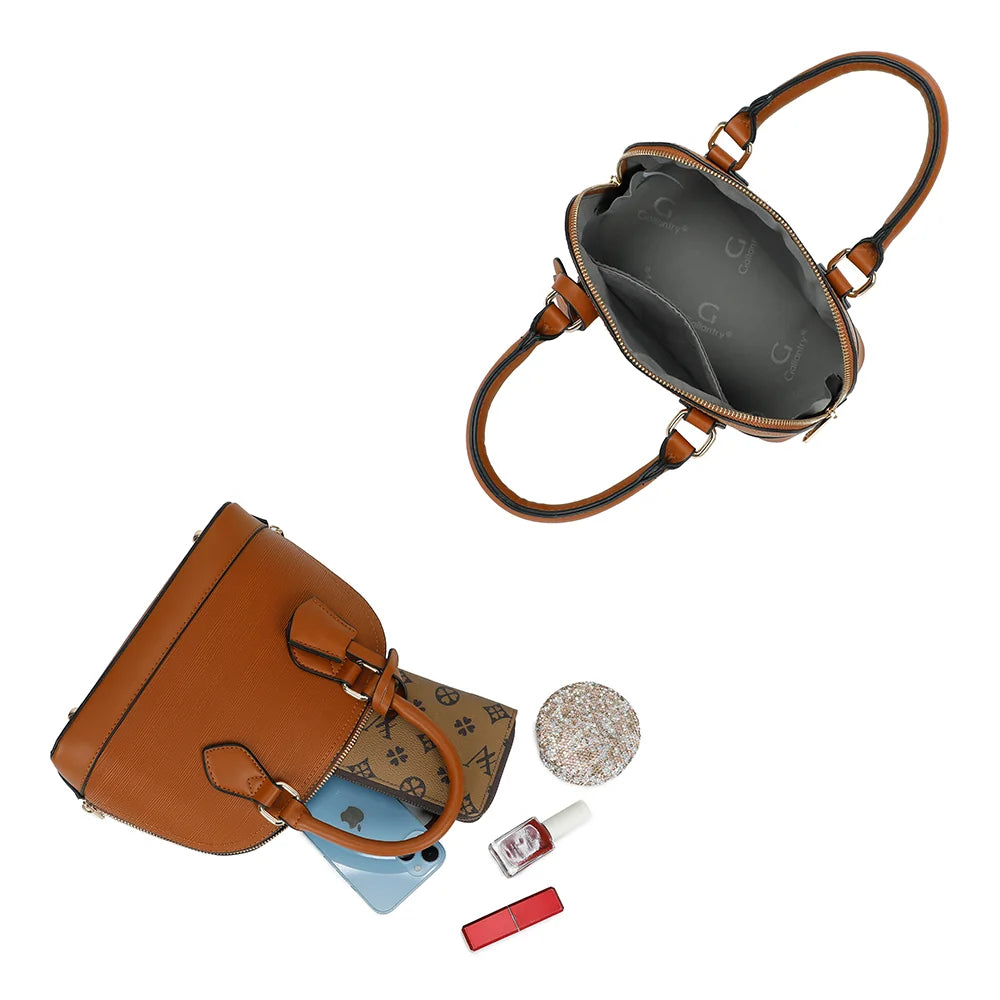 Intérieur de L'Éclat Mini camel : compartiment zippé avec poche plaquée pour le téléphone et l’essentiel – réf. DQ-8596-5