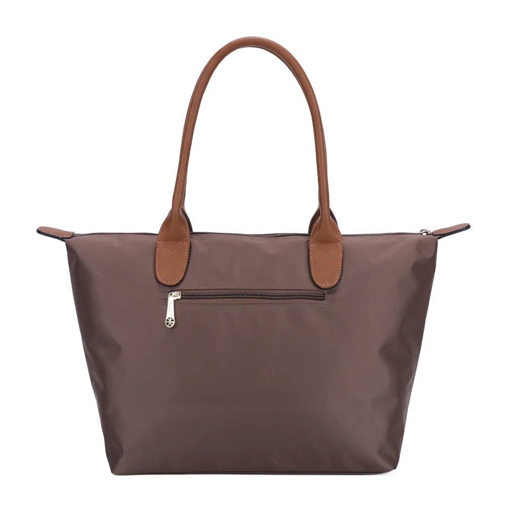 Dos de La Balade (Large) taupe foncé en nylon, avec ses deux longues anses marron assorties – réf. Z-02