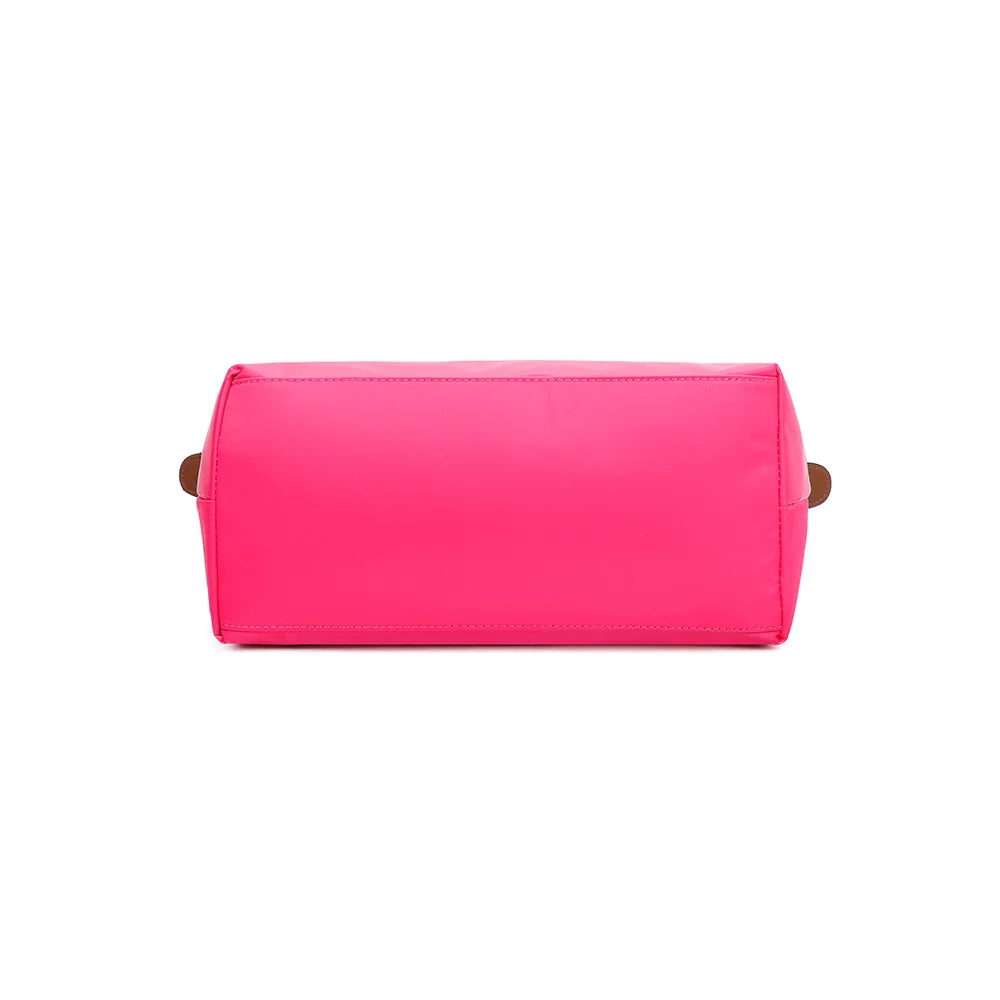 Dessous de La Balade Medium fuschia claire, vue de la base en nylon et des coutures du sac cabas – réf. Z-03