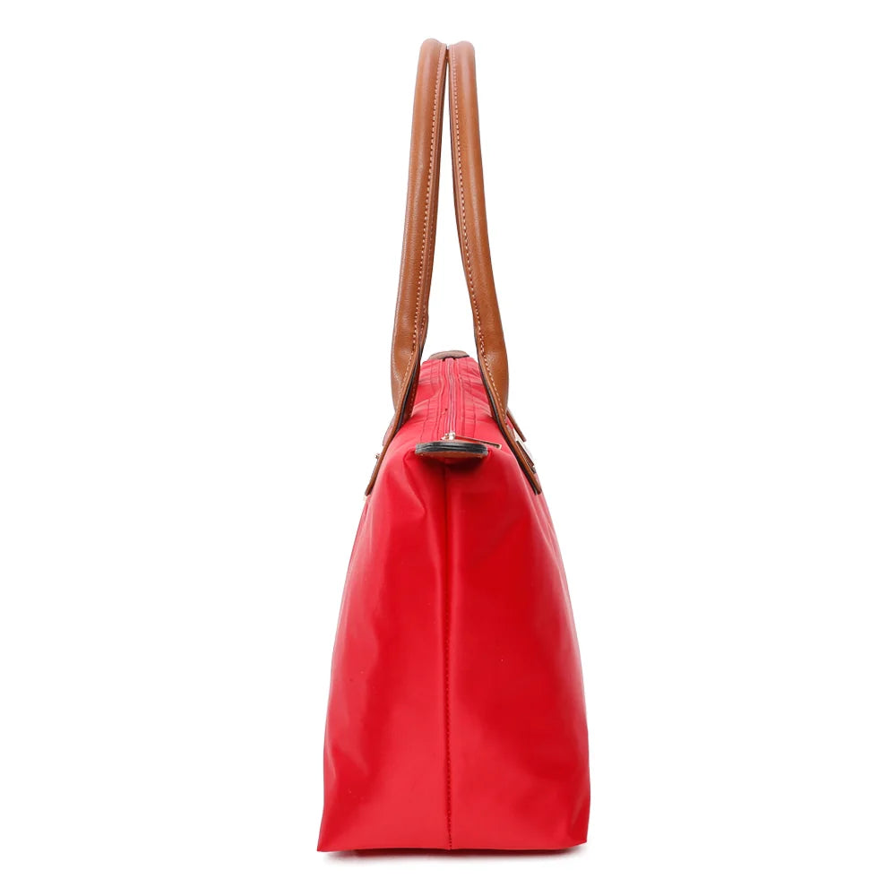 La Balade Medium rouge de profil : 15 cm de profondeur et forme évasée vers la fermeture éclair – réf. Z-03