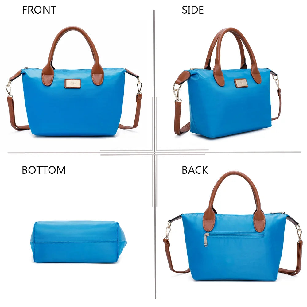 La Balade bleu ciel sous tous les angles : face, côté, dessous et dos en nylon et simili cuir camel – réf. Z-01
