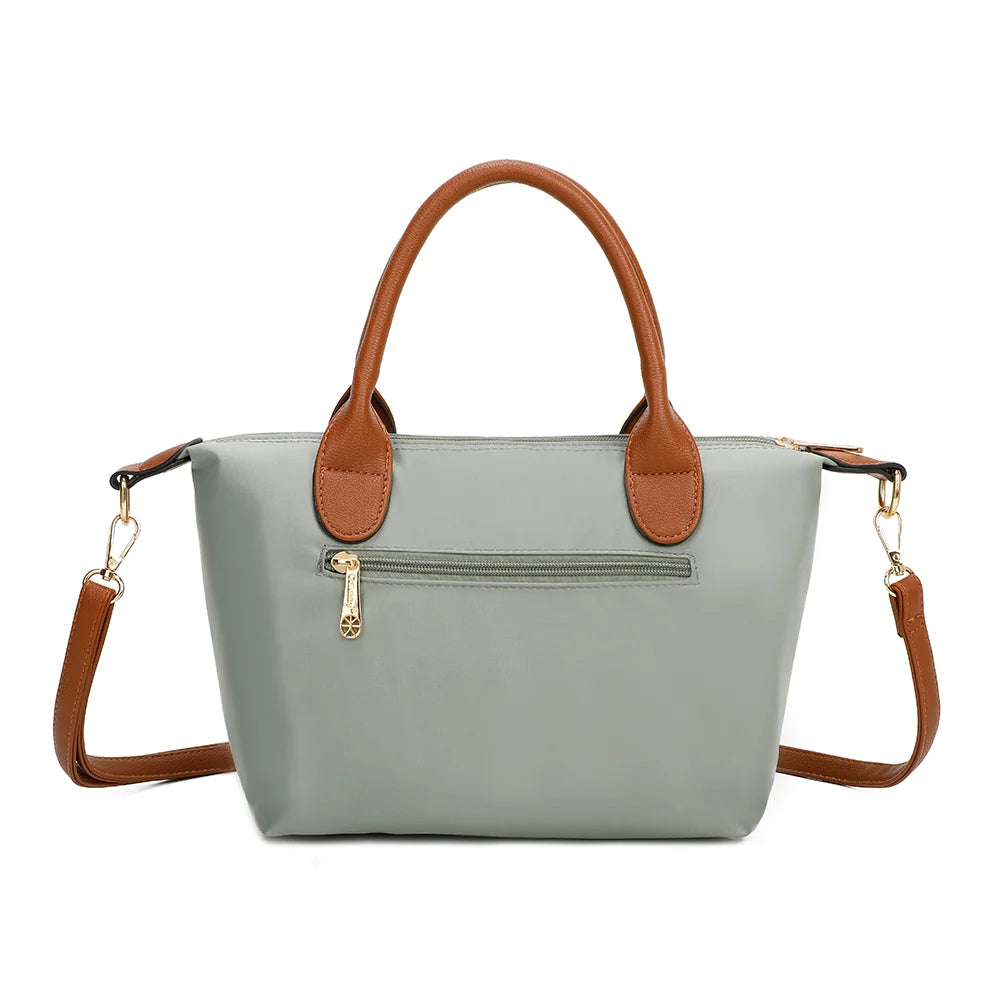 Dos de La Balade gris claire : nylon lisse et poignées en simili cuir camel – réf. Z-01