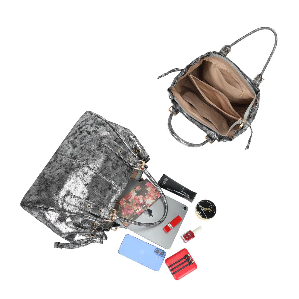 Intérieur du cabas La Boréale thesilver : plusieurs compartiments et poches pour ranger tablette et essentiels – réf. R-62080-3-AIR