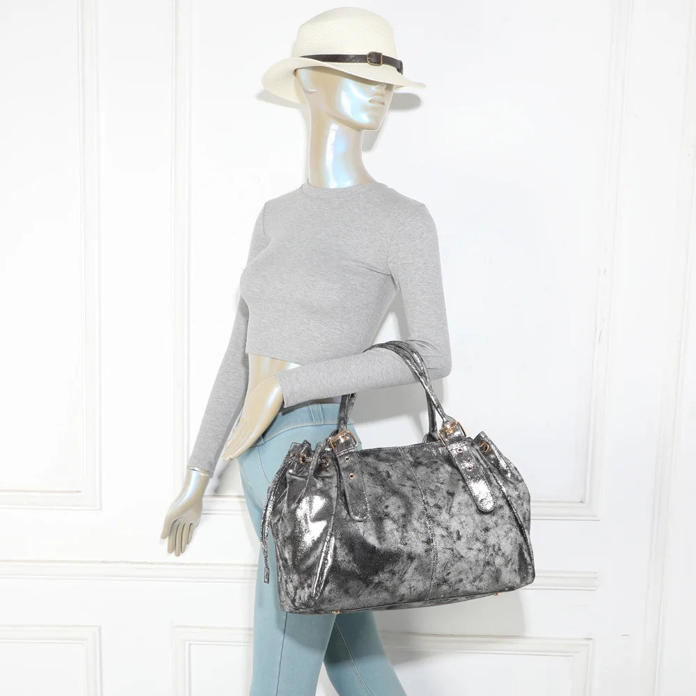 Sac cabas femme La Boréale thesilver porté à l’épaule grâce à ses deux anses de 19 cm – réf. R-62080-3-AIR