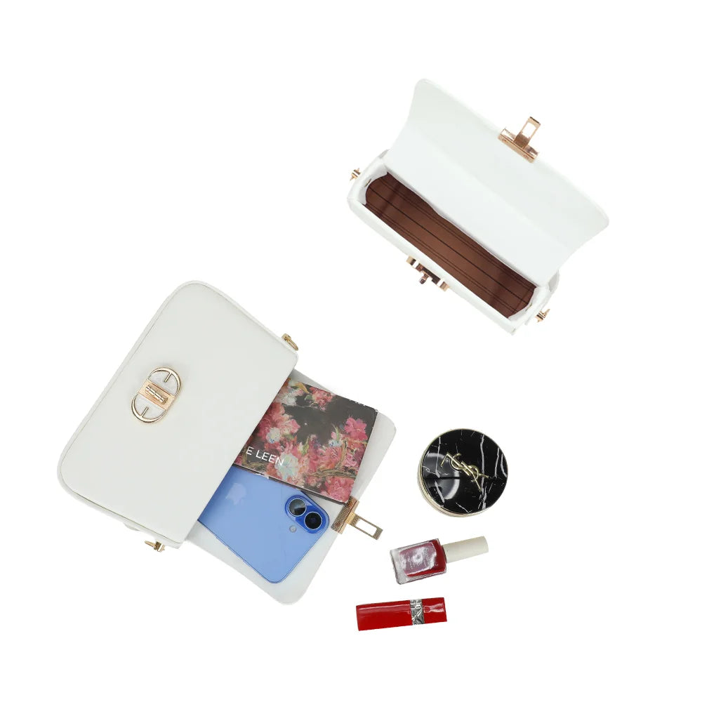 Intérieur du sac La Caliane blanc : compartiment sous rabat qui accueille un smartphone – réf. YL-26023