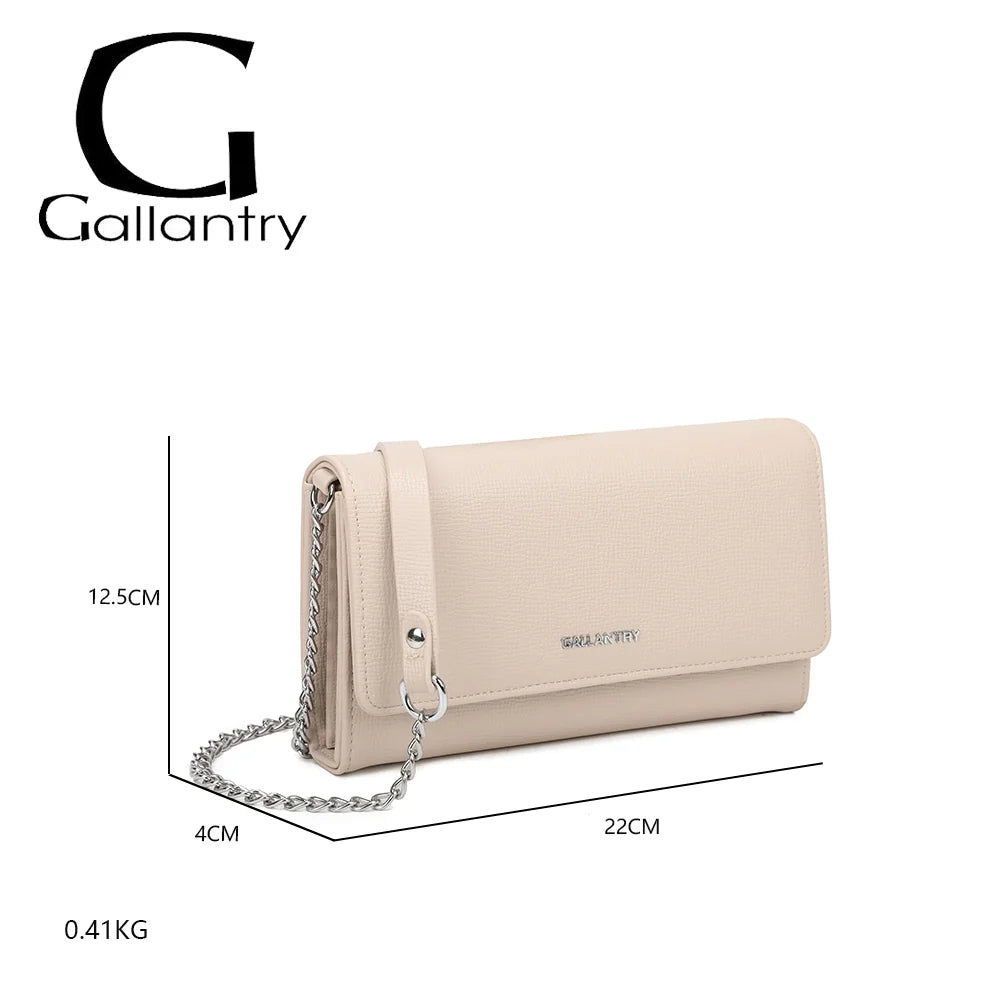 Dimensions de La Célina beige : 22 × 4 × 12,5 cm pour 0,41 kg, un format pochette compact – réf. SF-69049