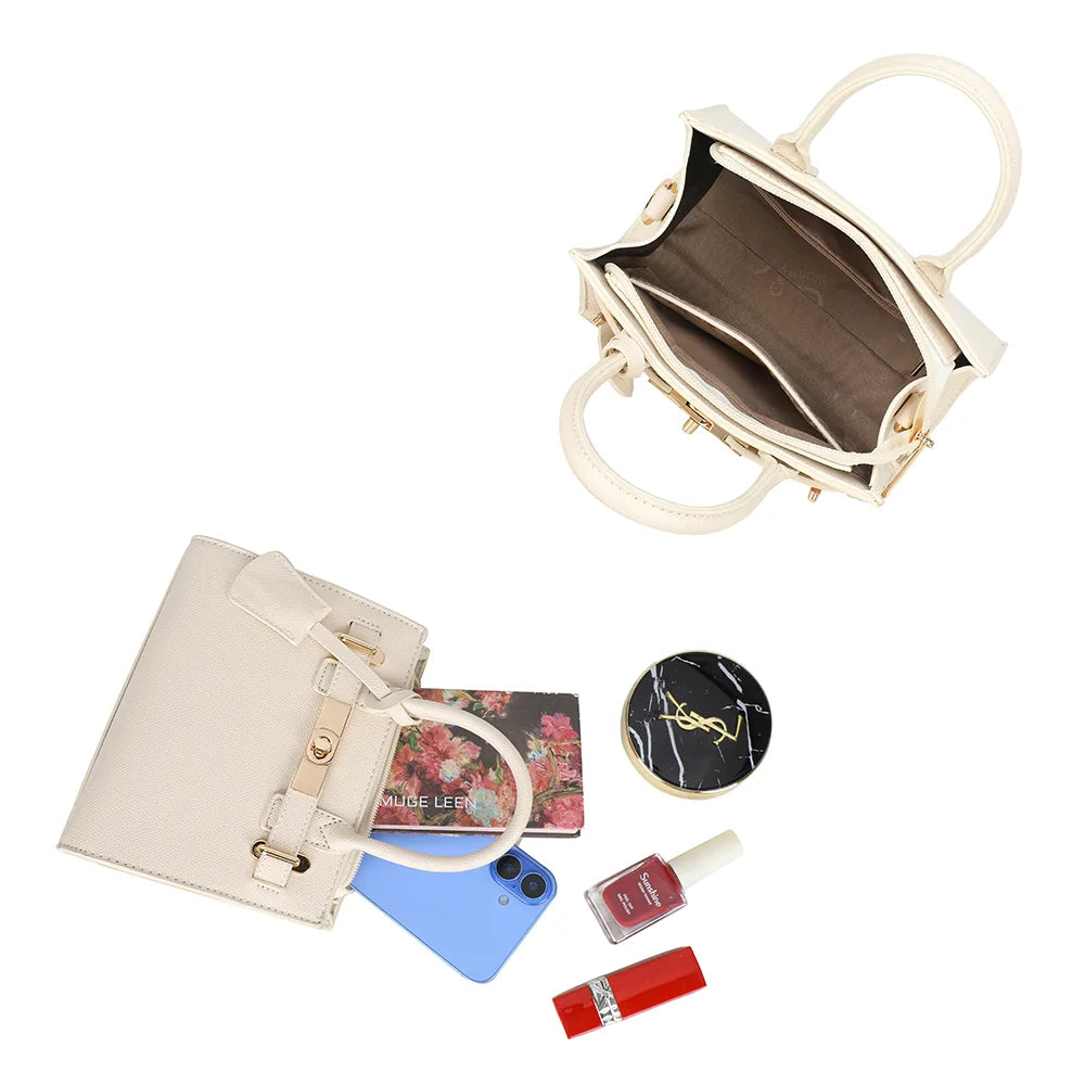 Intérieur compartimenté de La Colette beige avec fermeture zippée, pour le téléphone et les essentiels – réf. R-2059