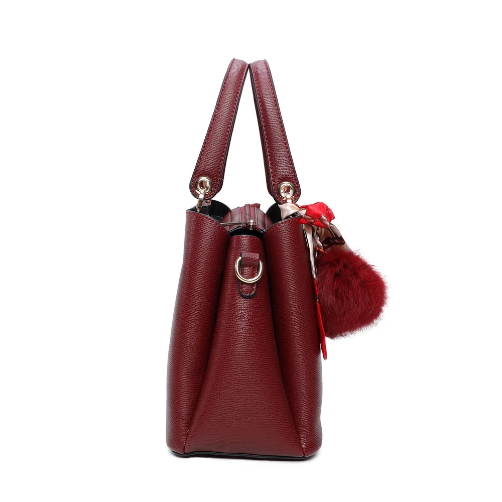 Sac à main La Coquette bordeaux de profil – réf. DQ-815