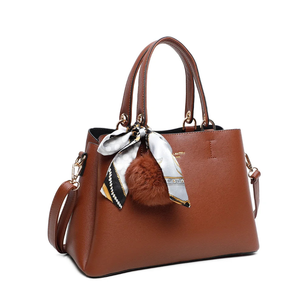 Sac à main La Coquette marron foncé de trois quarts, anses courtes et bandoulière – réf. DQ-815
