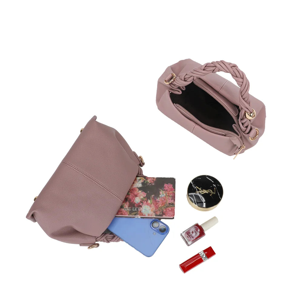 Intérieur de La Cordélia rose foncé : fermeture zippée et rangement pour téléphone, carnet et maquillage – réf. R-2061