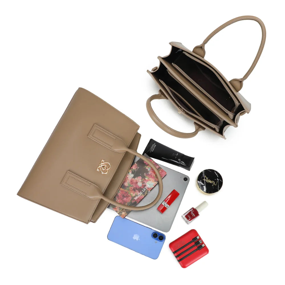Intérieur compartimenté de La Déliane taupe foncé, avec téléphone, tablette compacte et beauté – réf. LS-76004