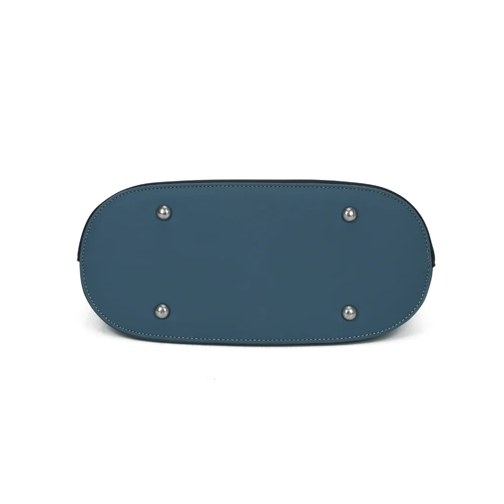Dessous de La Lison bleu foncé/bleu : base arrondie soulignée d’un élégant liseré de couleur contrastée – réf. LS-76010