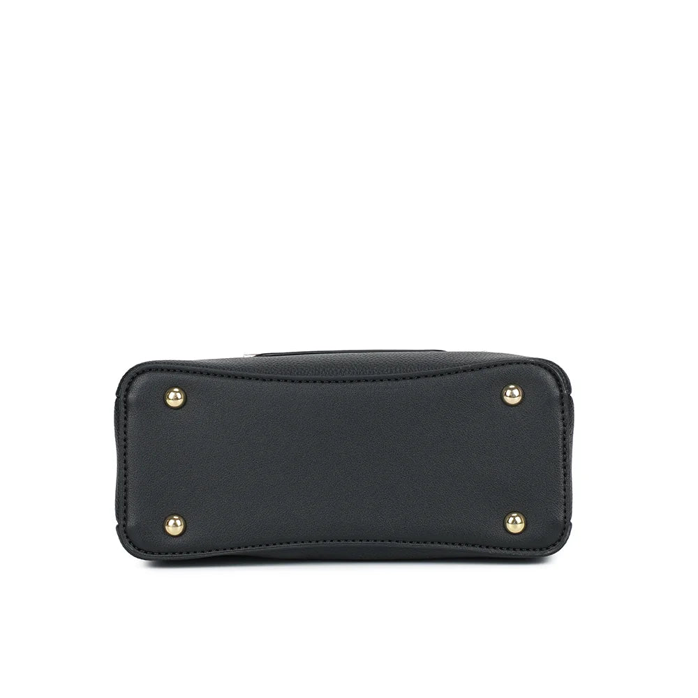 Dessous du sac La Lorenza noir, base plate qui lui permet de tenir droit – réf. DQ-8655-5