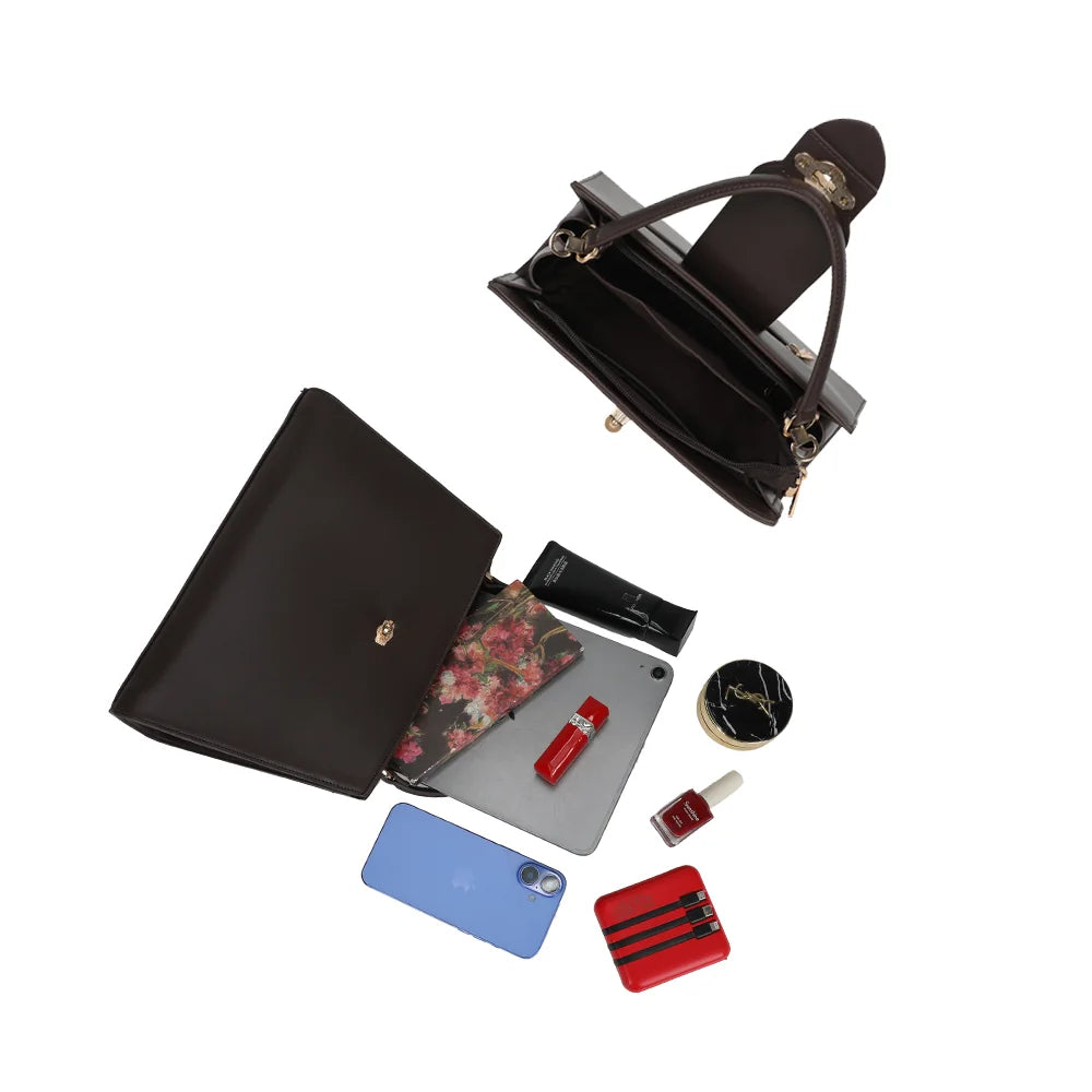 Intérieur de La Maristella café : grand compartiment doublé qui accueille tablette et smartphone – réf. LS-76005