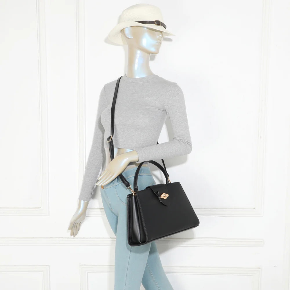 Sac à main femme La Maristella noir porté à la main ou avec sa bandoulière amovible – réf. LS-76005