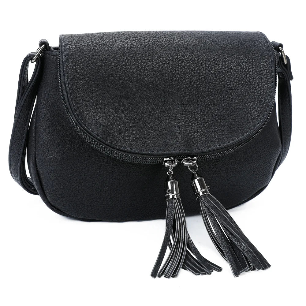 La Mokaïa noir de trois quarts : silhouette souple et arrondie, bandoulière réglable – réf. HJ-7058-A