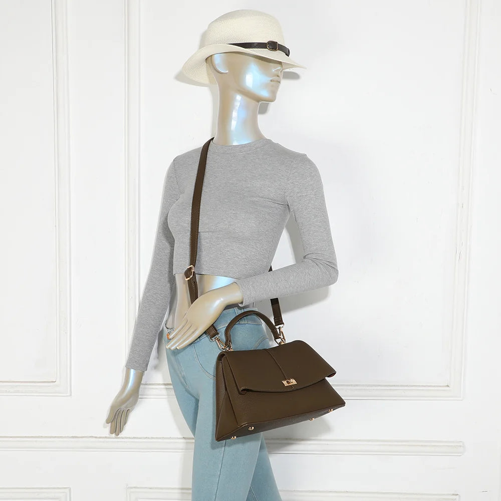 Sac à main femme La Monna vert foncé porté à la main ou en bandoulière pour un look élégant – réf. R-2057
