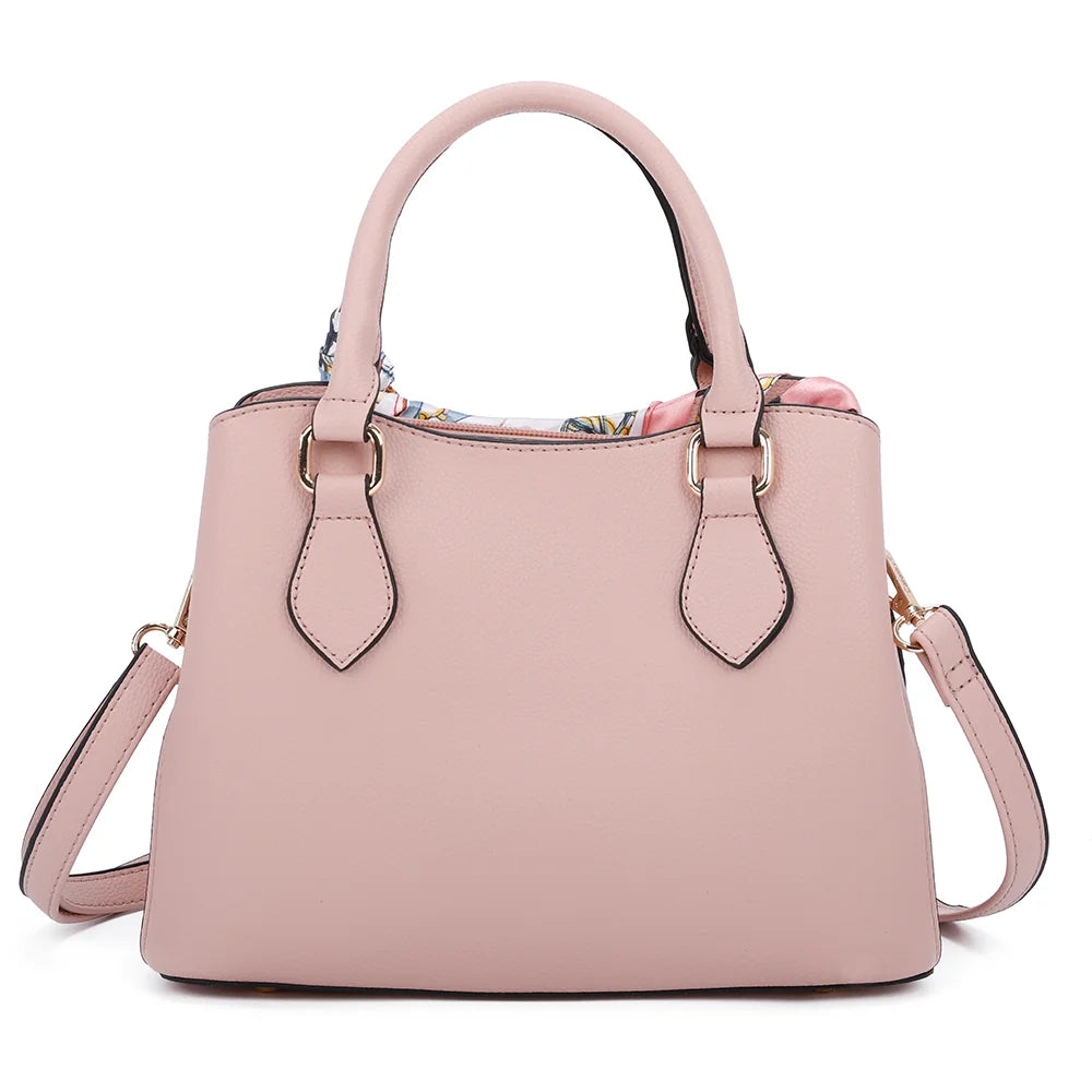 Dos de La Mystérieuse rose : simili cuir grainé uni et deux anses arrondies – réf. DQ-8629