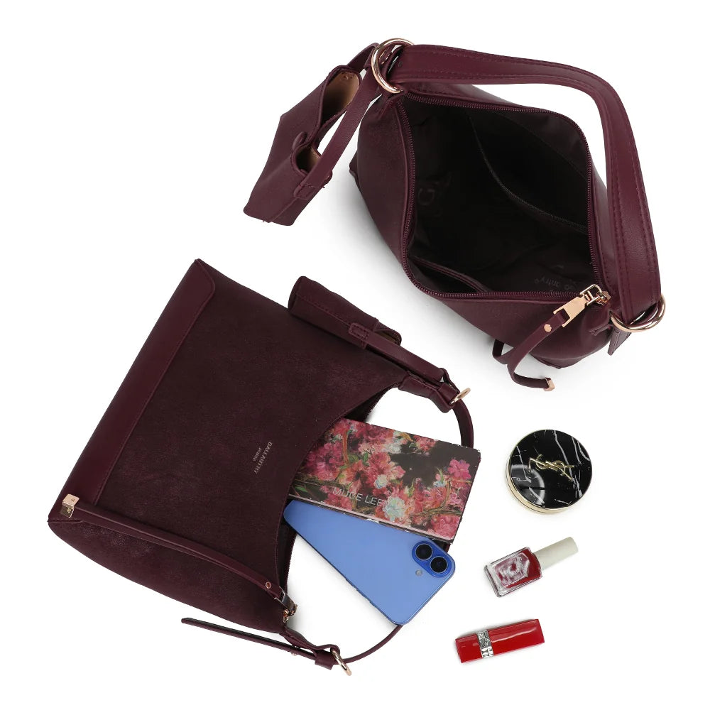 Intérieur de La Norya bordeaux : compartiment principal zippé et rangements pour téléphone et petits essentiels – réf. A-9179