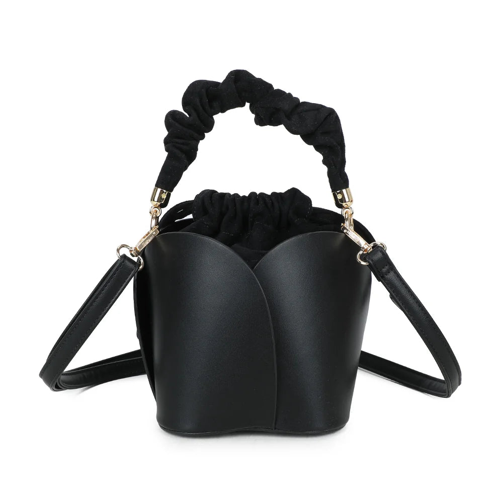 Dos du sac La Nuvia noir, panneaux arrondis superposés et poignée froncée en tissu – réf. DQ-8727