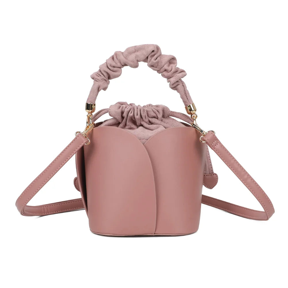 Dos du sac La Nuvia rose foncé, panneaux arrondis superposés et poignée froncée en tissu – réf. DQ-8727