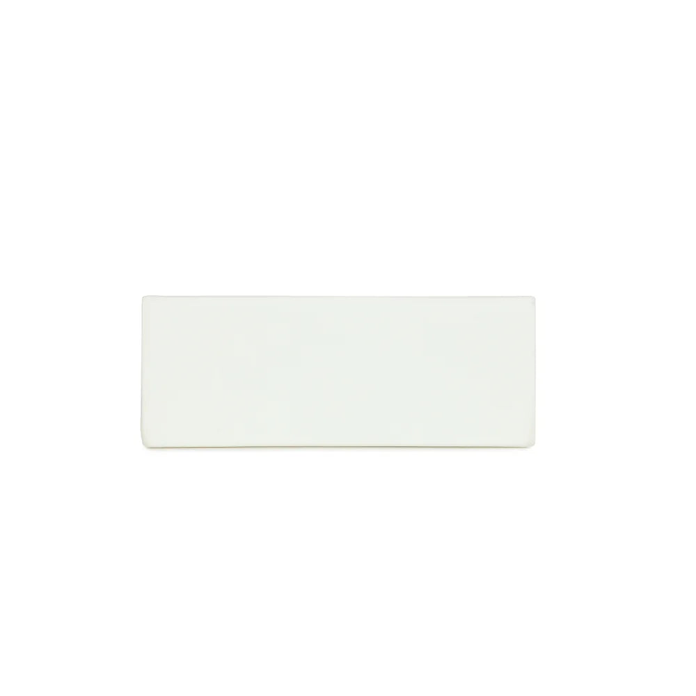 Dessous du sac La Prima blanc, fond plat et structuré qui lui permet de tenir droit – réf. YL-26020