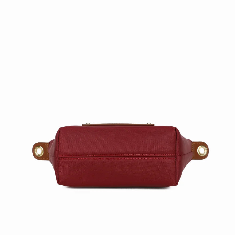 Dessous de La Romane bordeaux en toile synthétique, une base compacte pour un sac de 18 cm – réf. Z-05-6