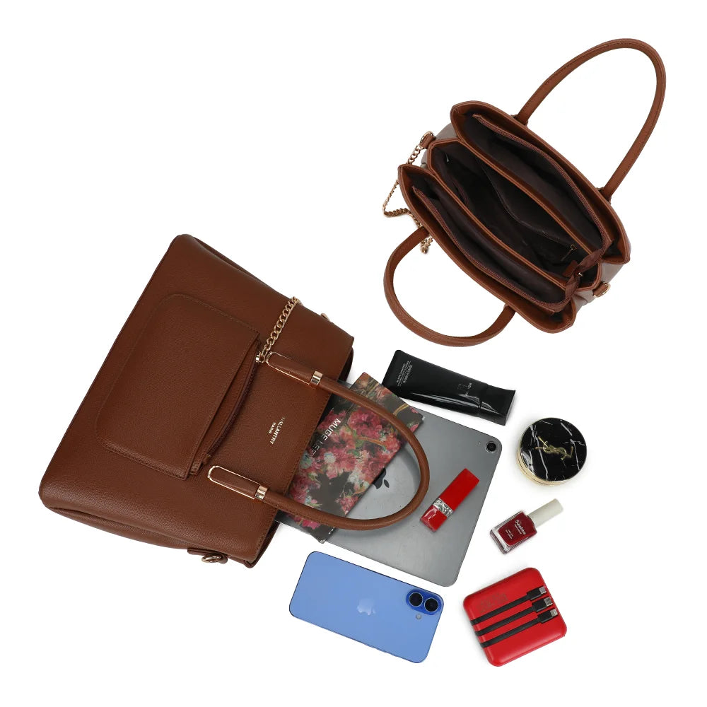Intérieur compartimenté de La Valdine marron foncé pour organiser tablette, téléphone et beauté – réf. M-9464