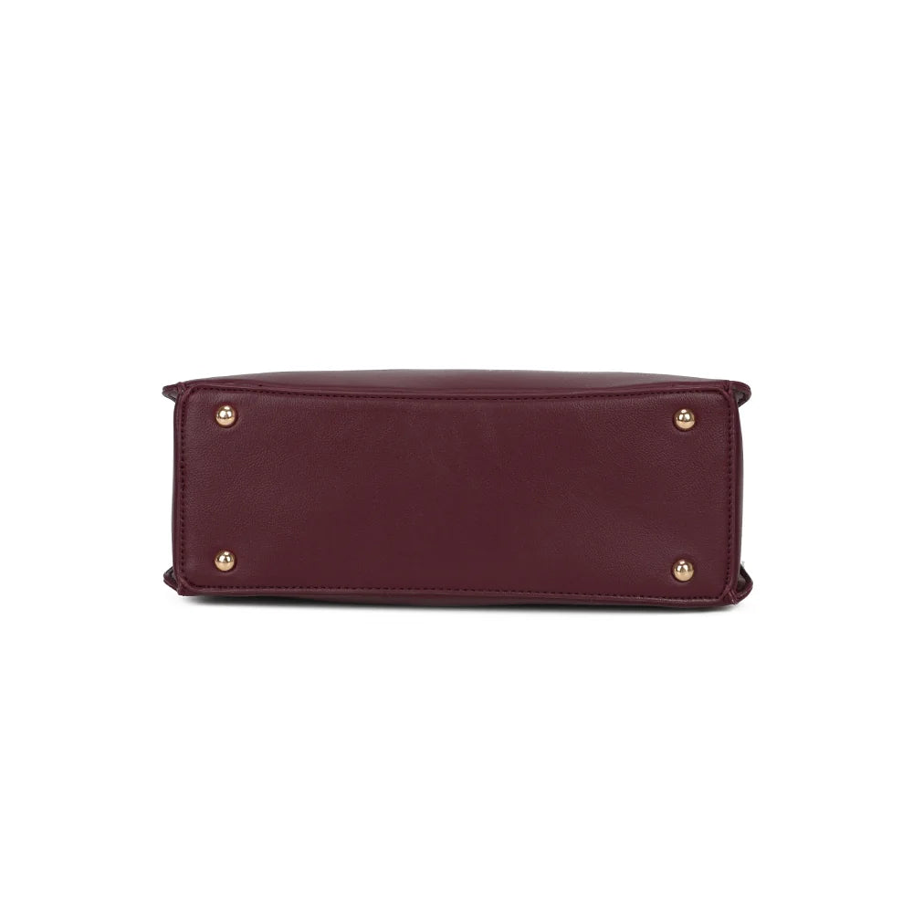 Dessous du Ambrélia bordeaux : base plate qui garde au sac sa silhouette structurée – réf. DQ-8742
