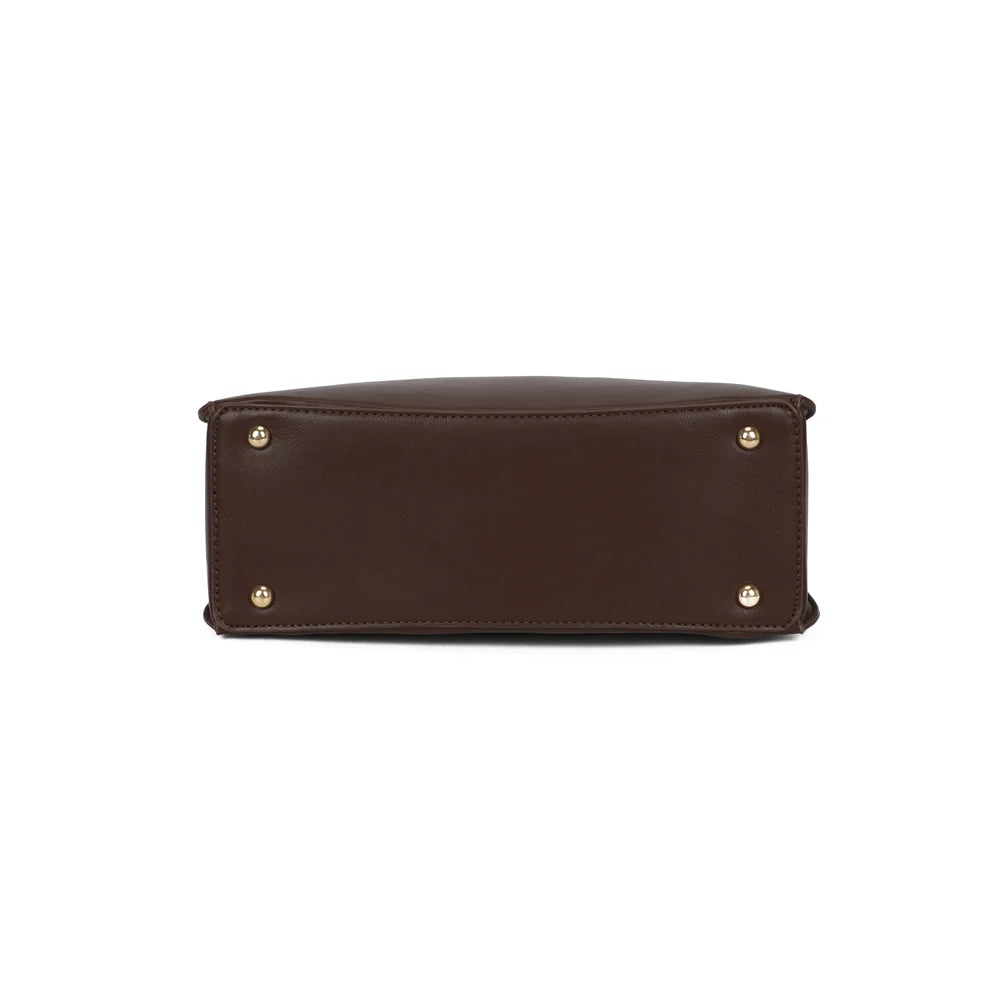 Dessous du Ambrélia coffee : base plate qui garde au sac sa silhouette structurée – réf. DQ-8742