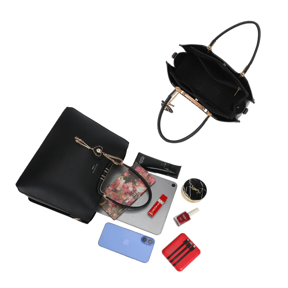 Intérieur du Ambrélia noir : assez de place pour une tablette, un téléphone et la trousse beauté – réf. DQ-8742