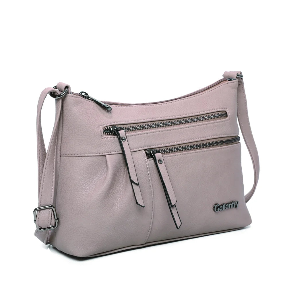 Le Auréane taupe de trois quarts : silhouette souple et poches zippées à tirettes – réf. Z-5103