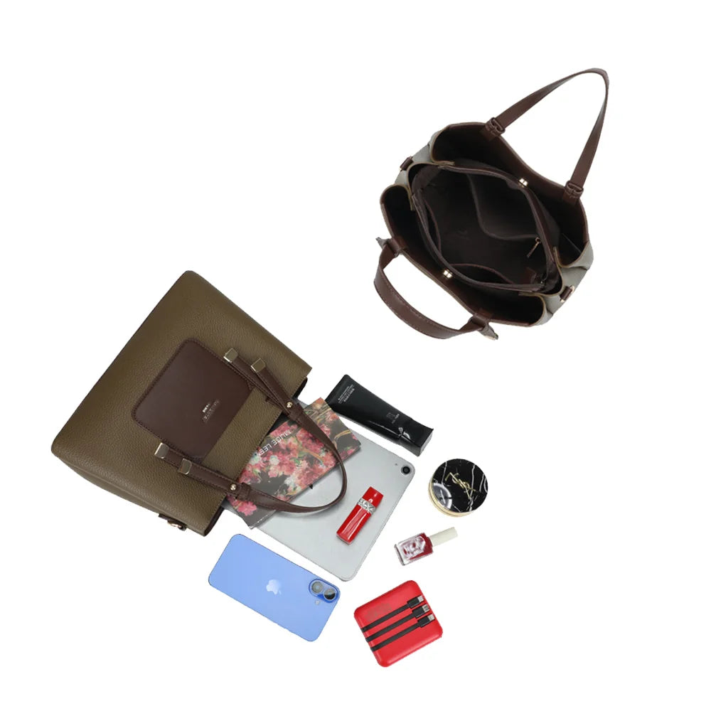 Intérieur du Le Cardinal vert foncé : plusieurs compartiments et poches zippées pour ranger téléphone et essentiels – réf. DQ-8736