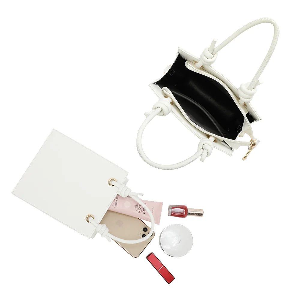 Intérieur du Carré blanc : compartiment principal pour téléphone, rouge à lèvres et petits essentiels – réf. KJ-62018