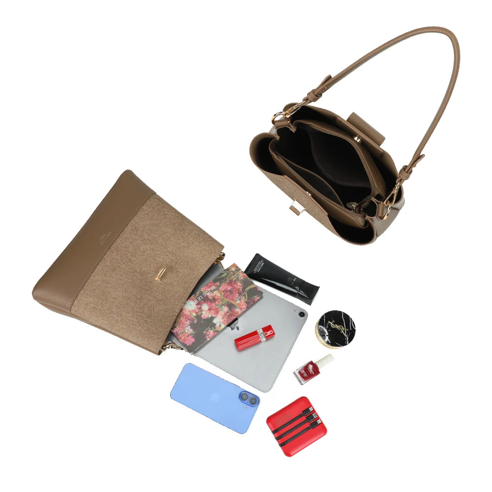 Intérieur du Cassian taupe foncé : grand compartiment avec poche, place pour une tablette compacte – réf. G-7514