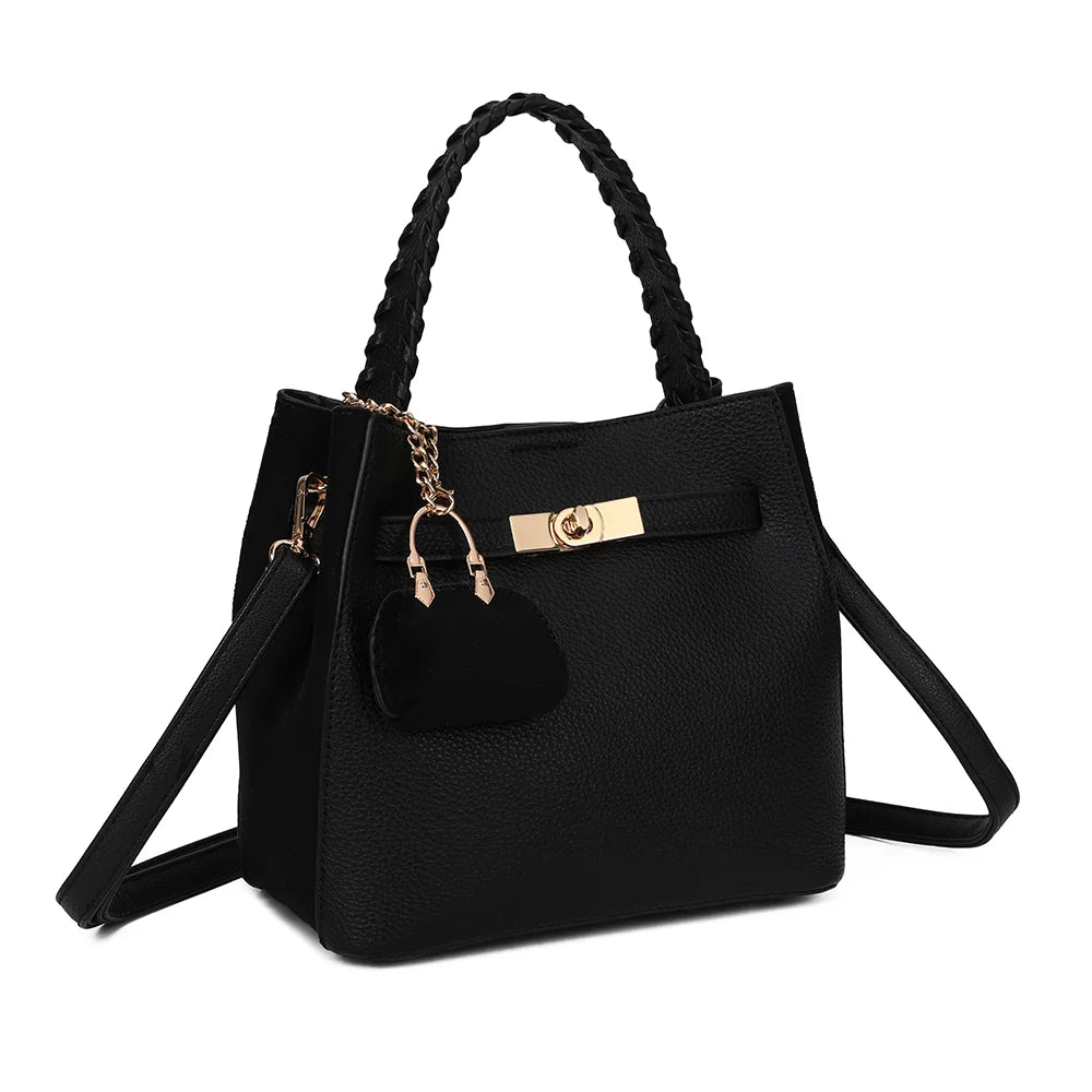 Le Marengo noir de trois quarts : silhouette structurée, empiècement effet suédine et charm mini-sac – réf. KJ-62104