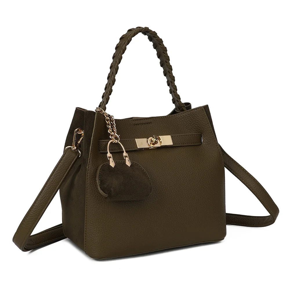 Le Marengo vert foncé de trois quarts : silhouette structurée, empiècement effet suédine et charm mini-sac – réf. KJ-62104